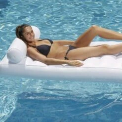 Kerlis Recto/Verso Luchtmatras – Wit 6 Kerlis Recto/Verso Luchtmatras – Wit -Pool Technik Winkel matras recto2